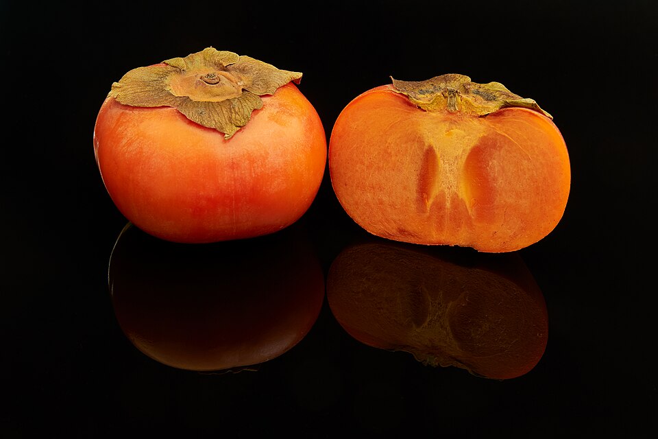 Persimmon — fresh at Idrees Fruits, Deolali Camp